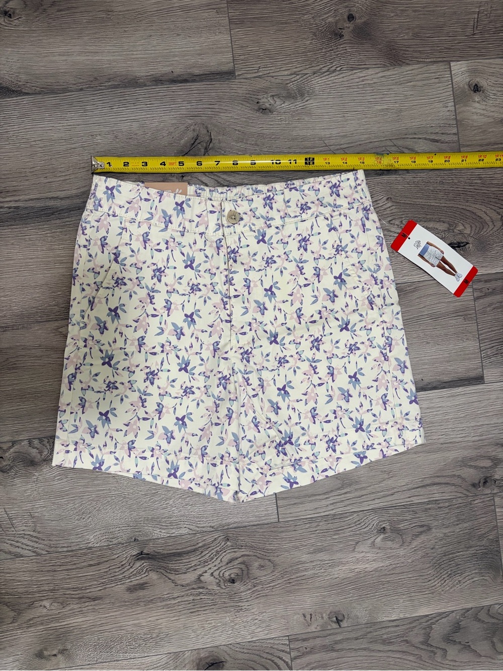 Jachs Floral Print Women's Shorts - Cream with Lavender Accents